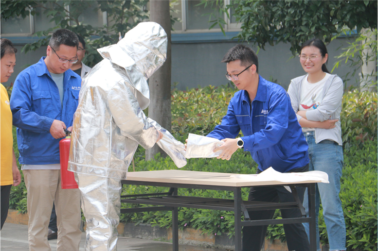 1747797509196208.jpg zz9.jpg